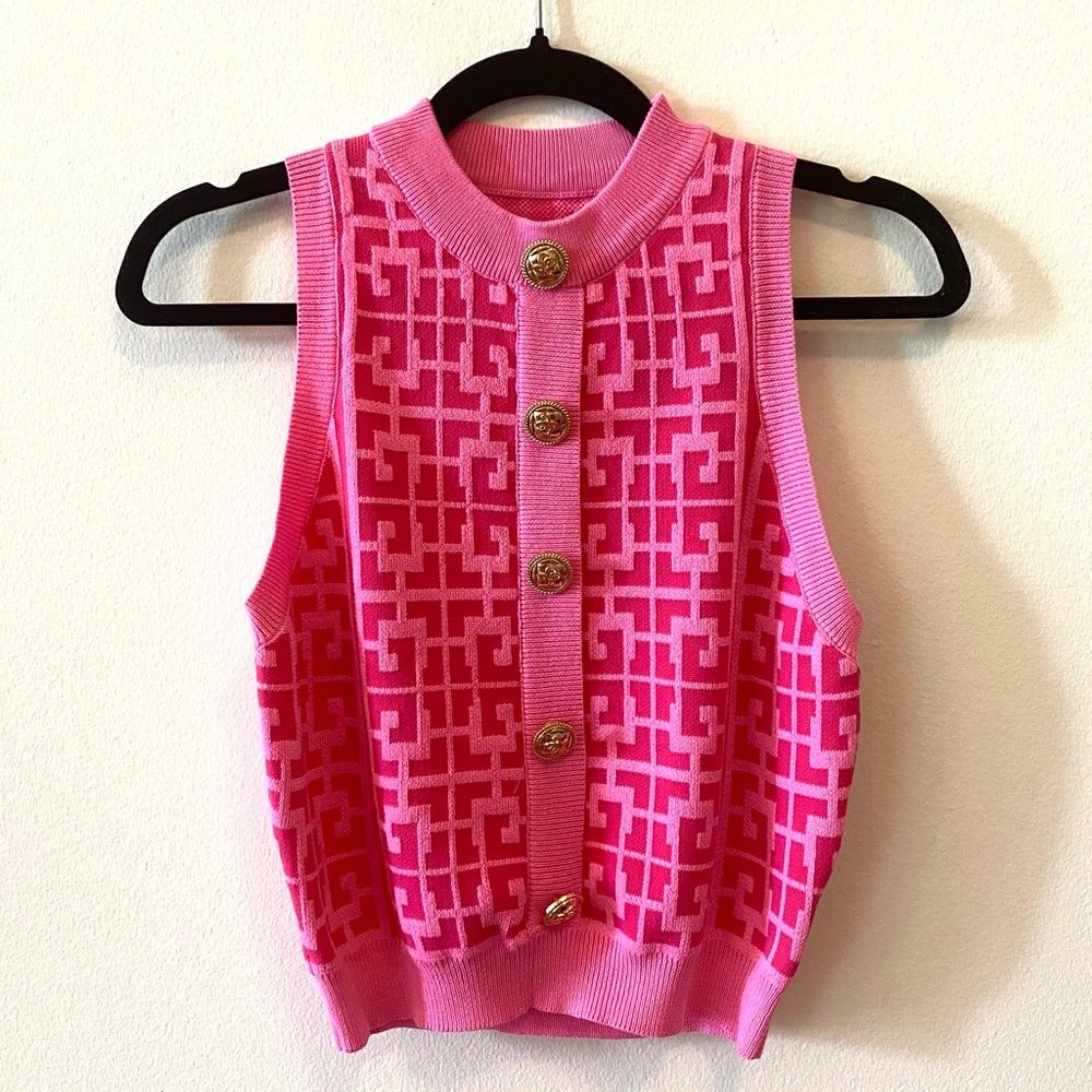 Hot pink Barbie core patterned sweater vest w vintage gold buttons. Never worn